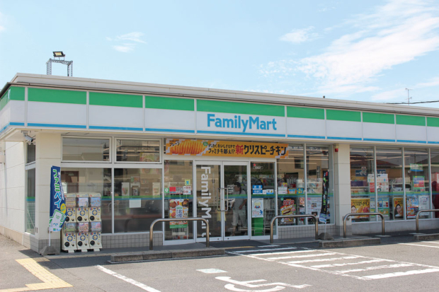 ファミリーマート北郡山店