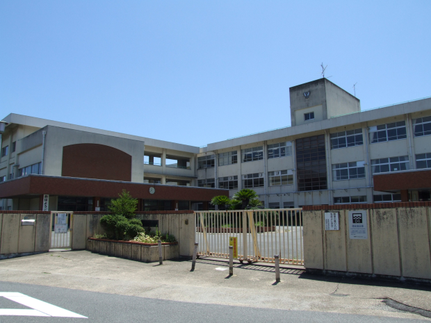 町立斑鳩東小学校