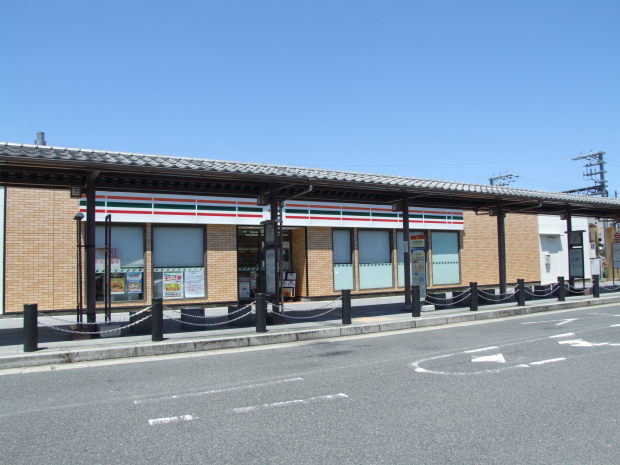 セブンイレブン ハートインJR法隆寺駅南口店