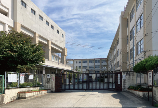 福岡市立賀茂小学校