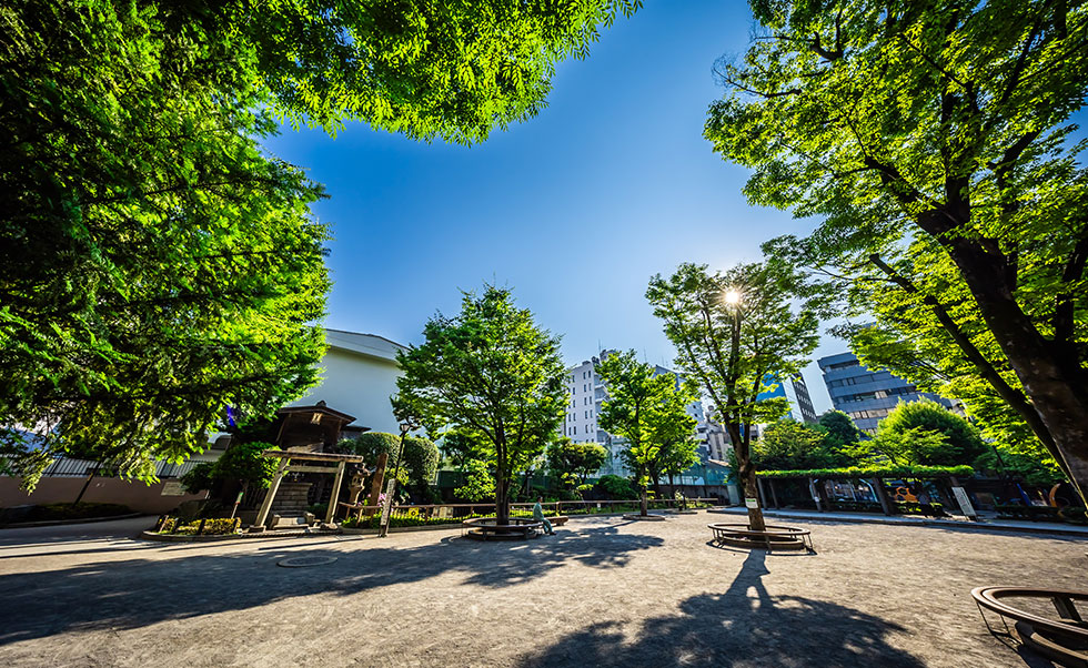 「御徒町公園」徒歩1分