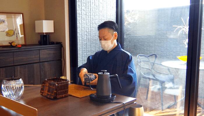 現代建築と茶の湯（上田宗箇流）